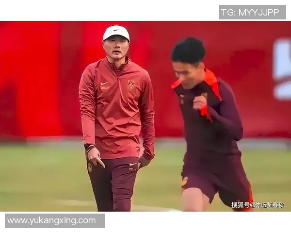 国家队球员自曝每天高强度训练长达十二小时引发网友热议关注 国家队球员自曝每天高强度训练长达十二小时引发网友热议关注