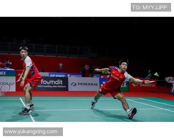 羽毛球全锦赛冠军激战回顾 精彩对决与胜者荣耀再现